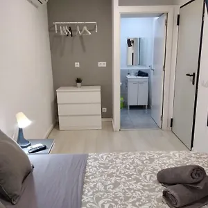  Hotel Urban Basic