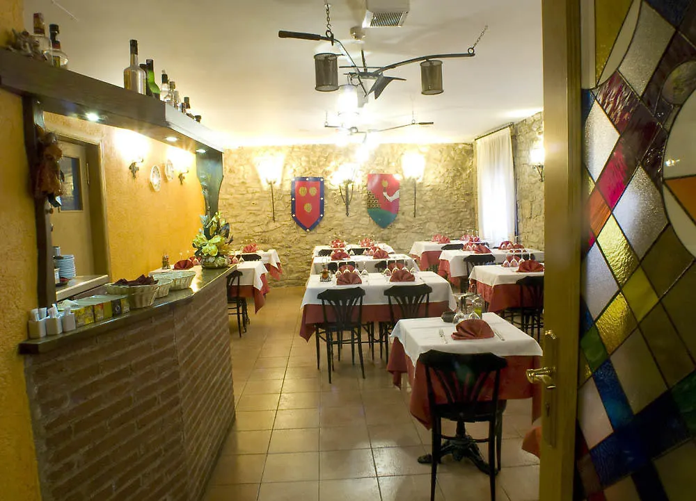 Fonda Bohemia Riuot Aparthotel Montblanc Spain